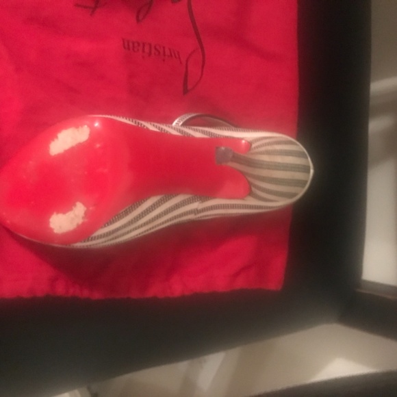 Black and white striped Christian Louboutin - Picture 6 of 6